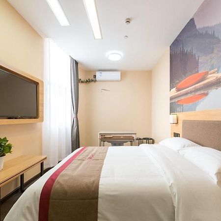 Thank Inn Chain Hotel Shanghai Songjiang District Yongfeng Road Store المظهر الخارجي الصورة